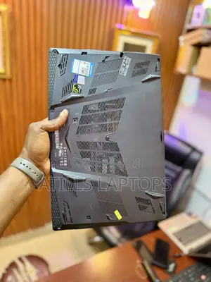 Laptop MSI GE63 Raider RGB 8RE 16GB Intel Core i7 SSD 512GB