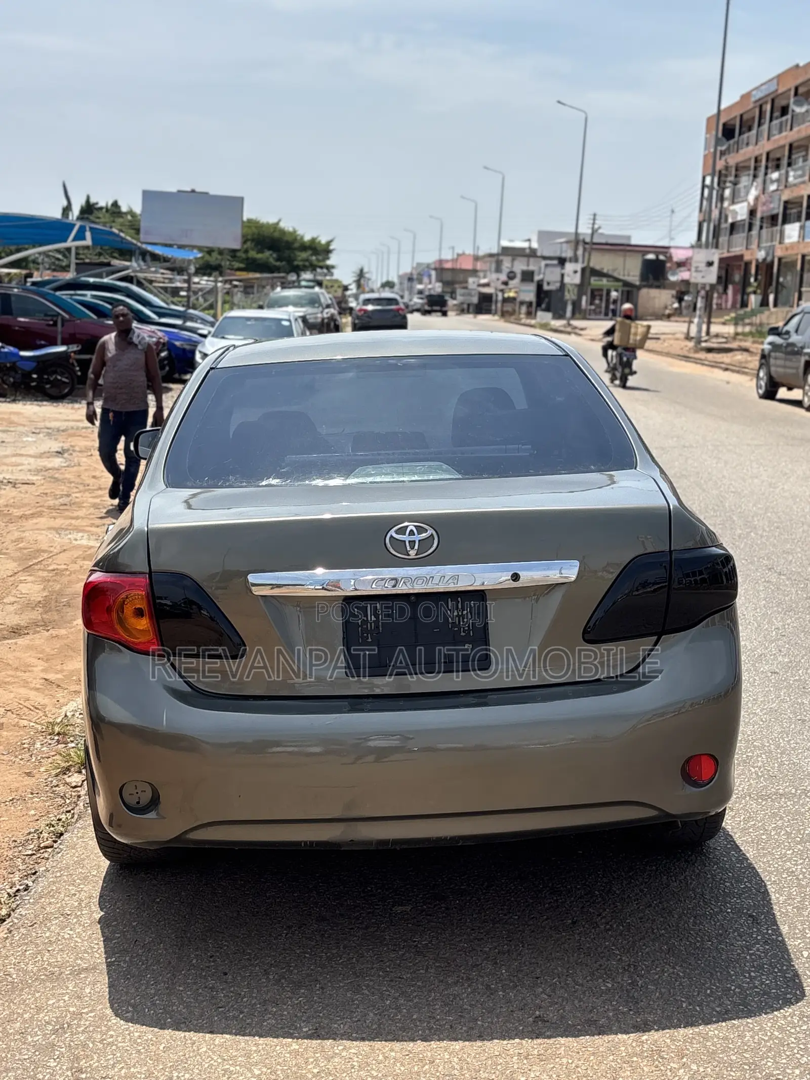 Toyota Corolla 2009 Brown