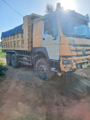 Sinotruck Howo Dump Truck for Sale