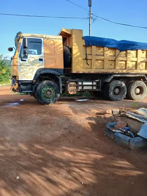 Sinotruck Howo Dump Truck for Sale