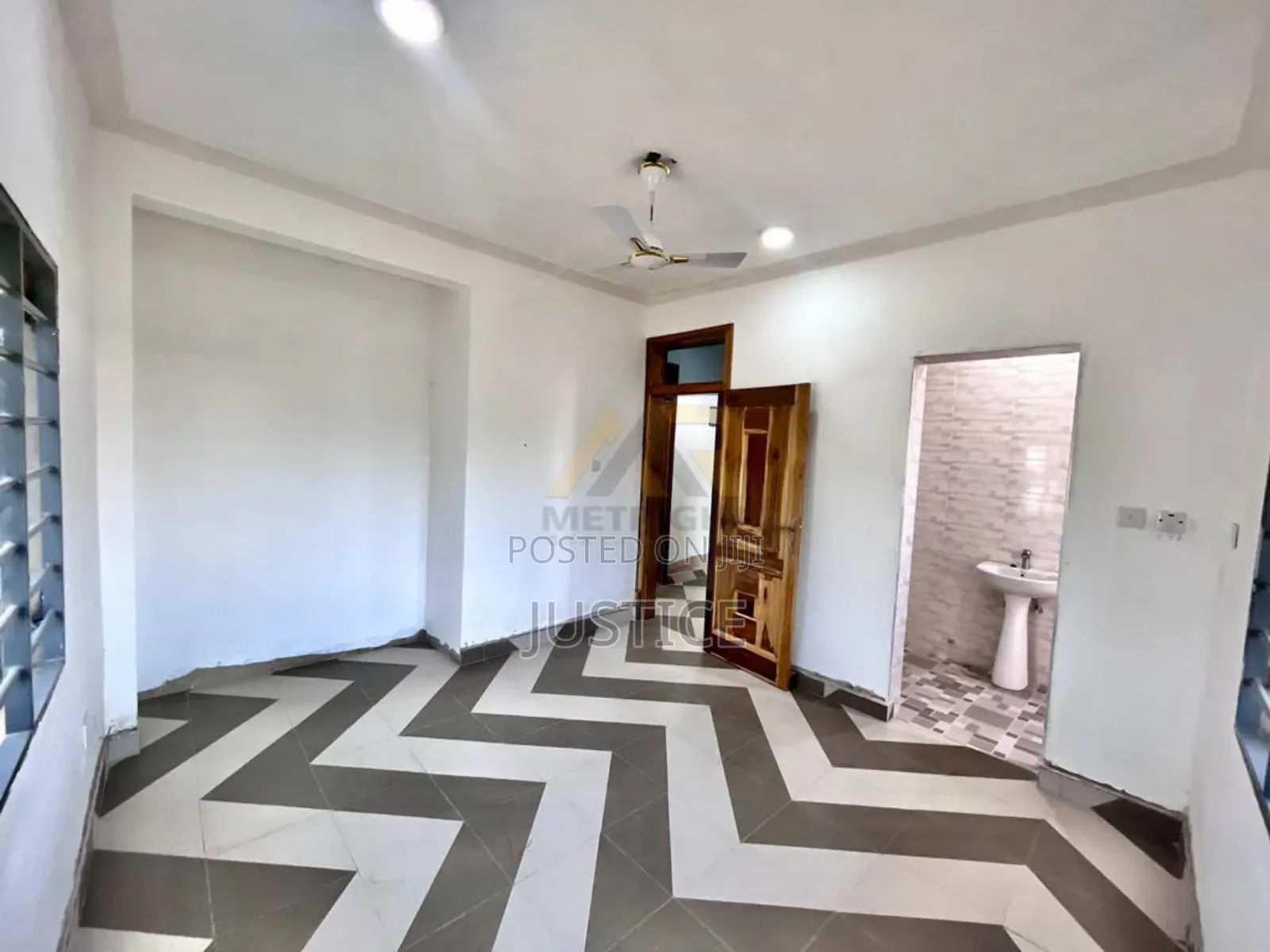 2bdrm Apartment in Labadi for rent