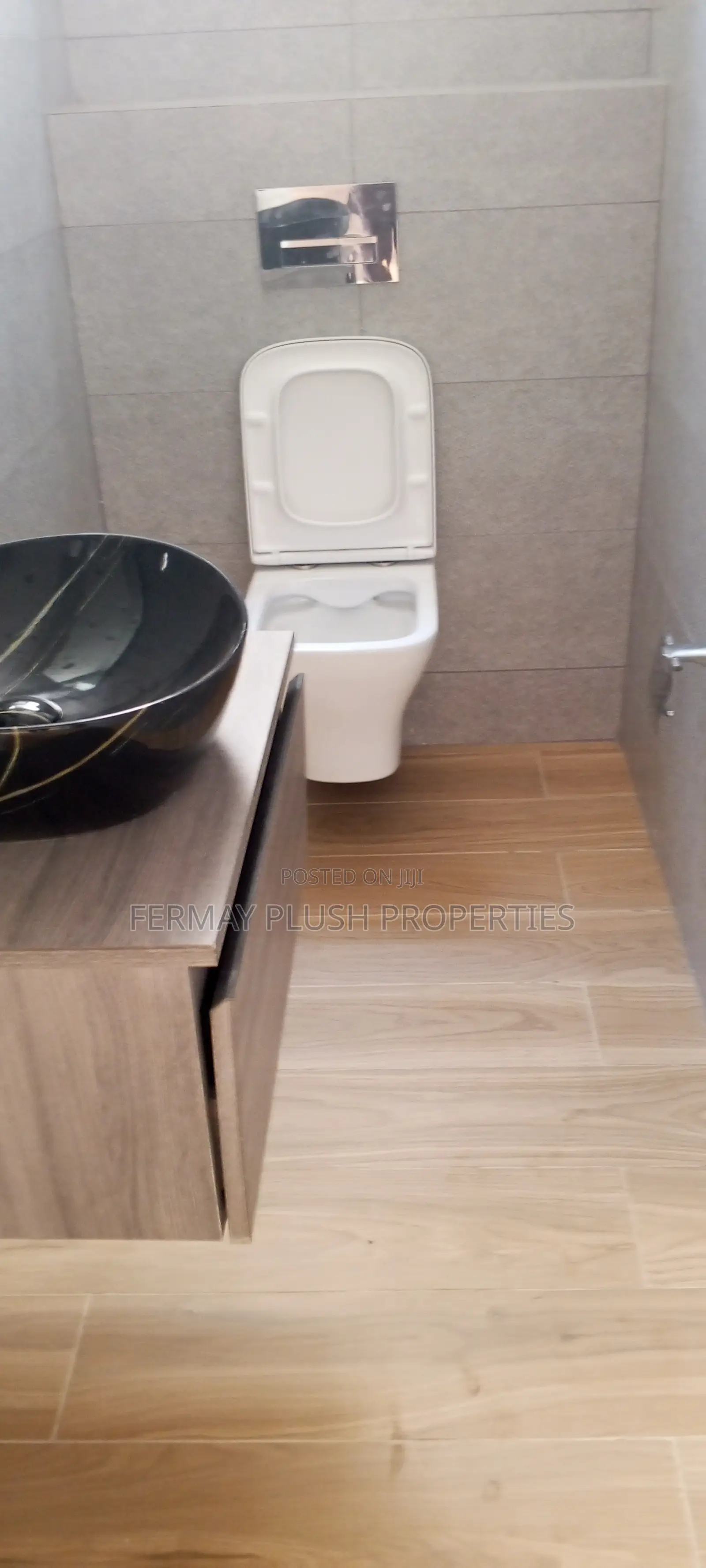 4bdrm House in Dzorwulu, Accra Metropolitan for sale