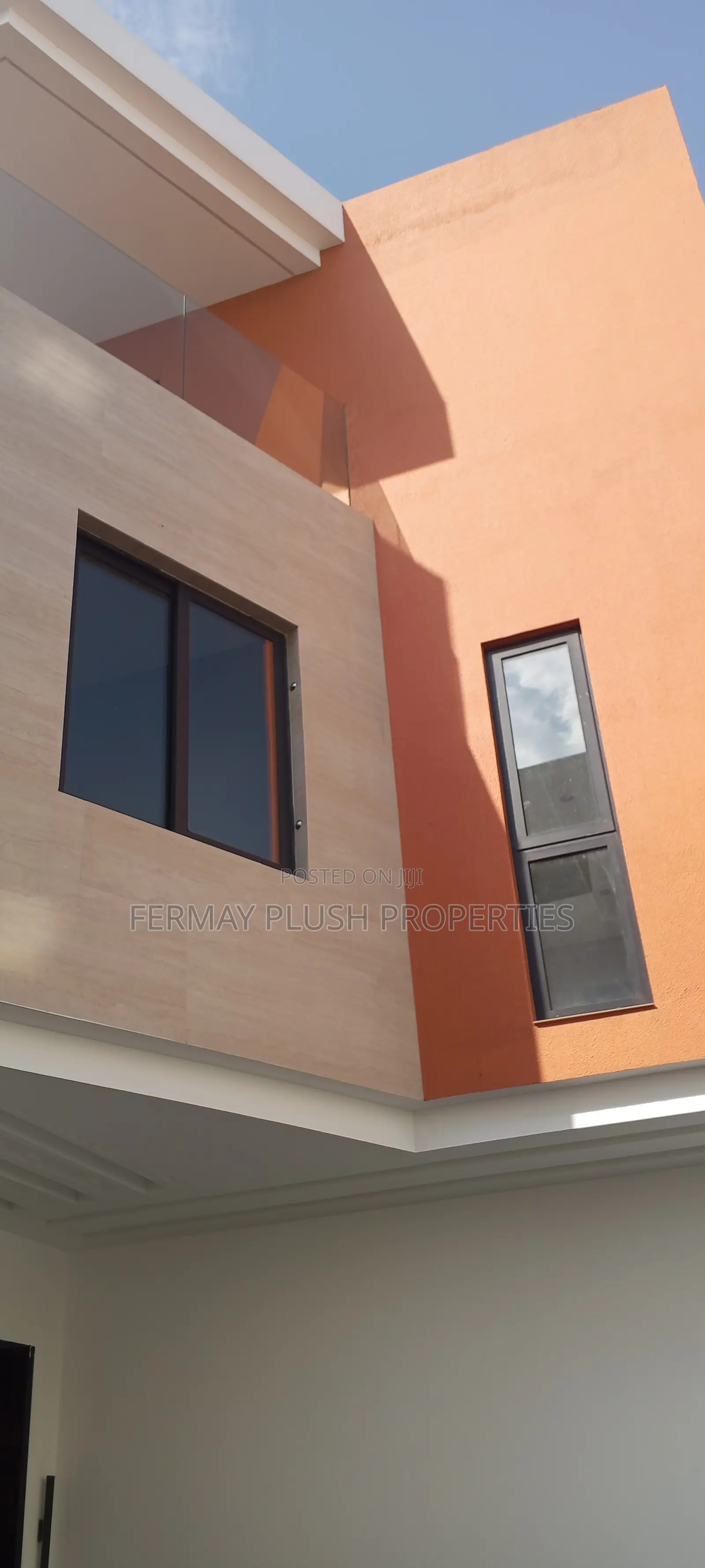 4bdrm House in Dzorwulu, Accra Metropolitan for sale