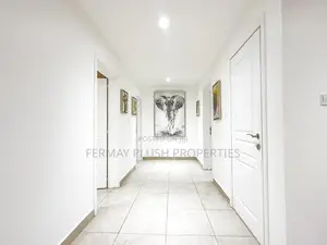 4bdrm House in Dzorwulu, Accra Metropolitan for sale