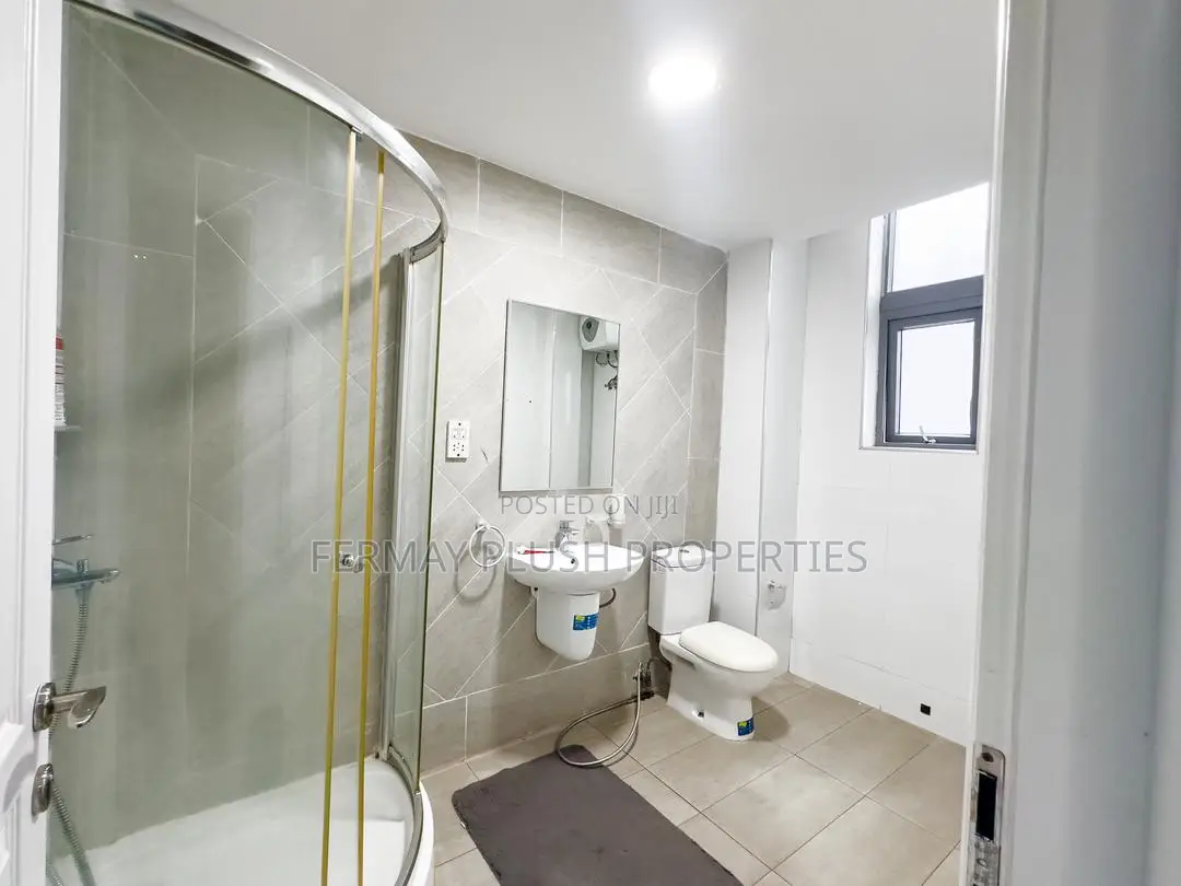 4bdrm House in Dzorwulu, Accra Metropolitan for sale
