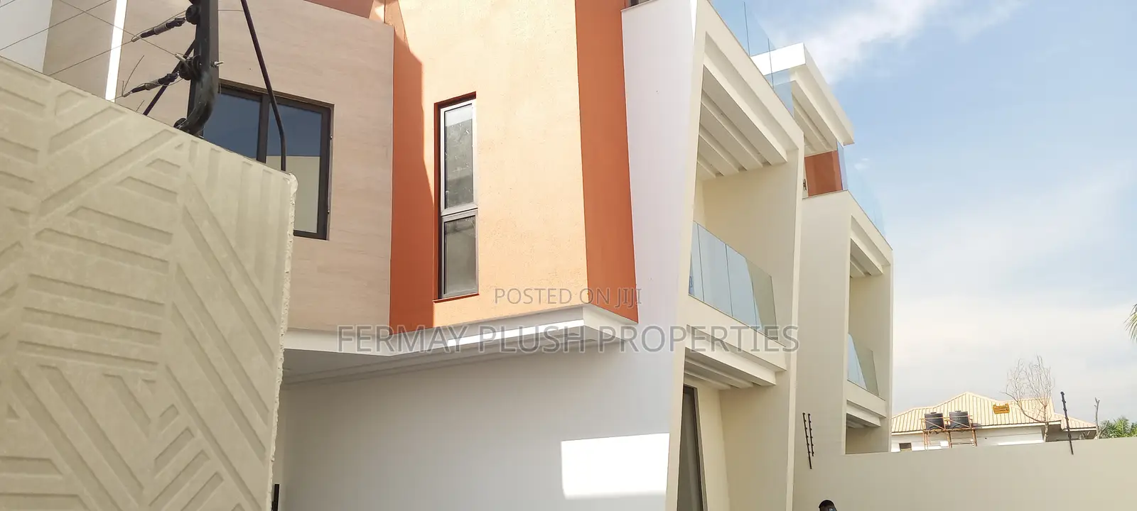 4bdrm House in Dzorwulu, Accra Metropolitan for sale
