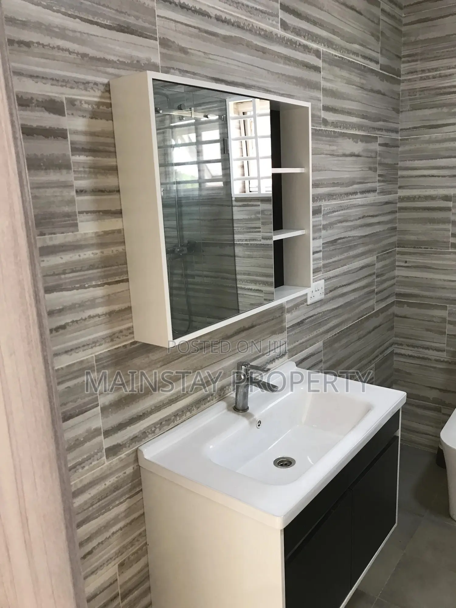 3bdrm House in Mainstay Estates, Spintex for rent
