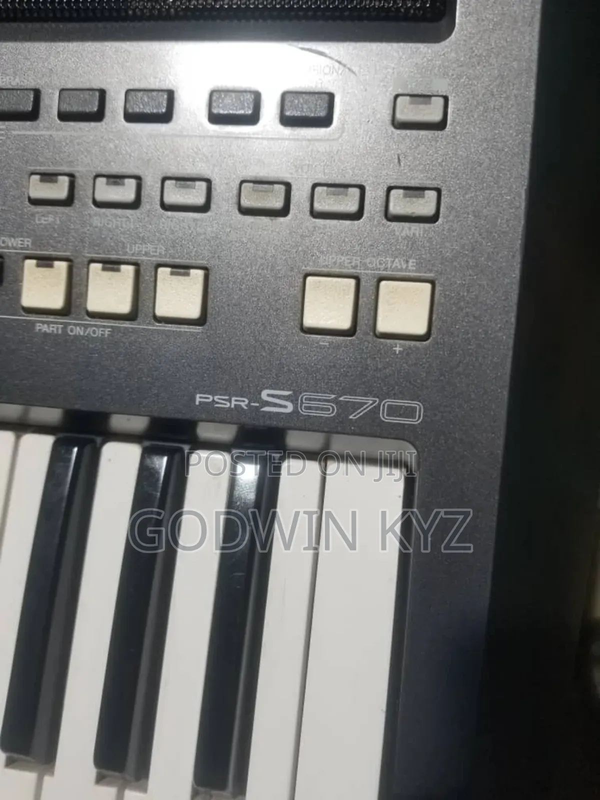 Yamaha PSR 670