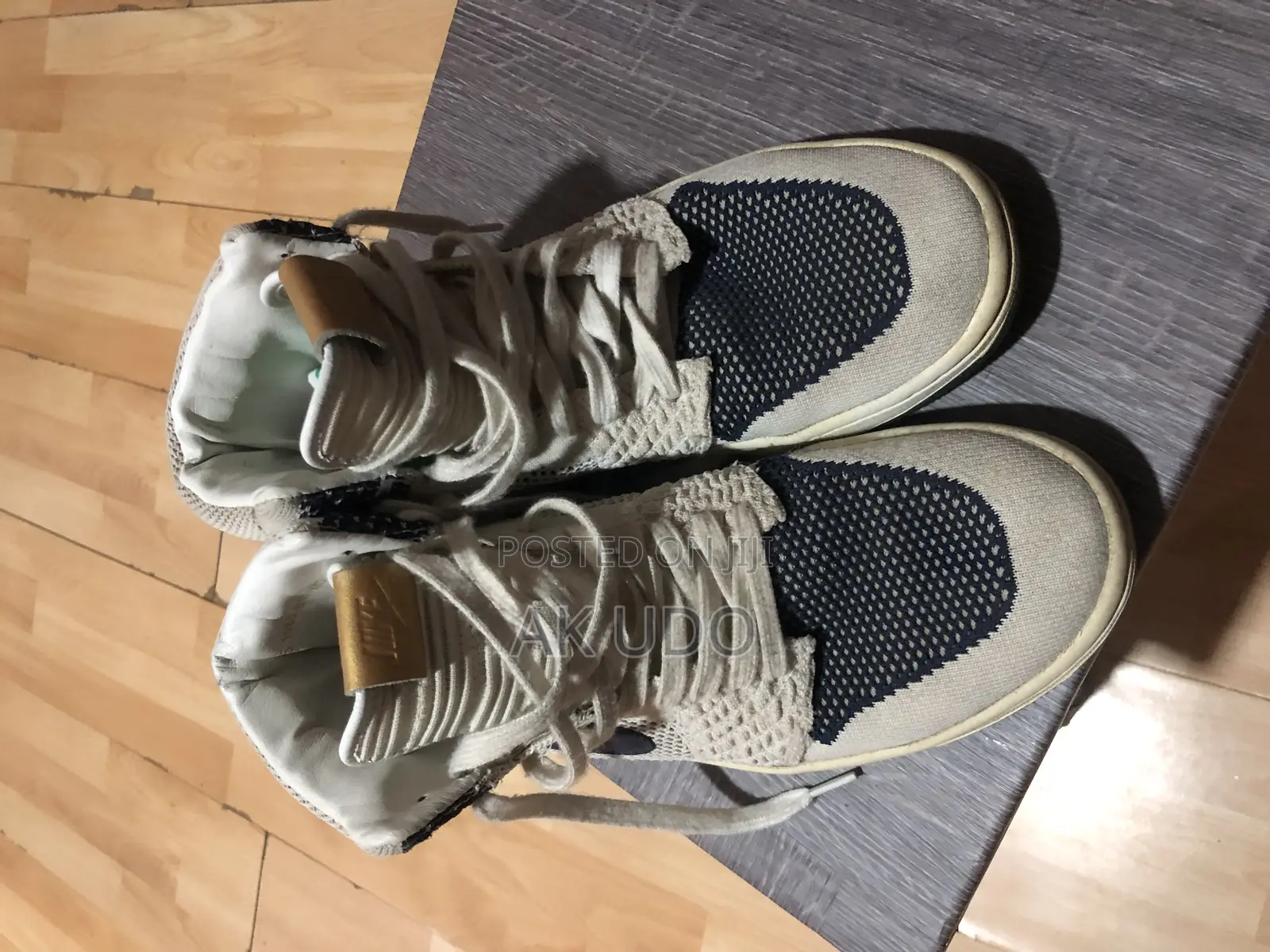 Sneakers Almost New
