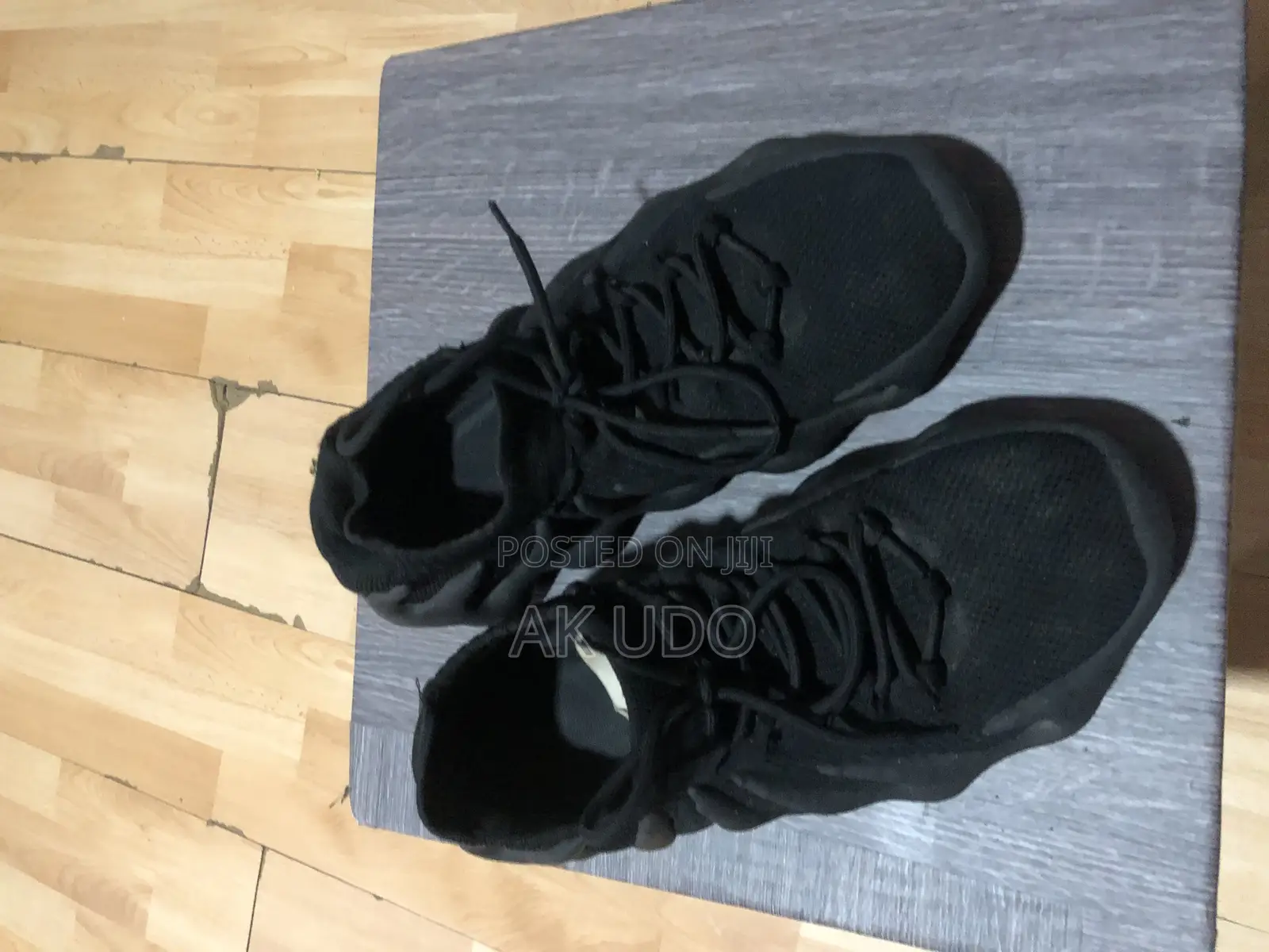 Sneakers Almost New