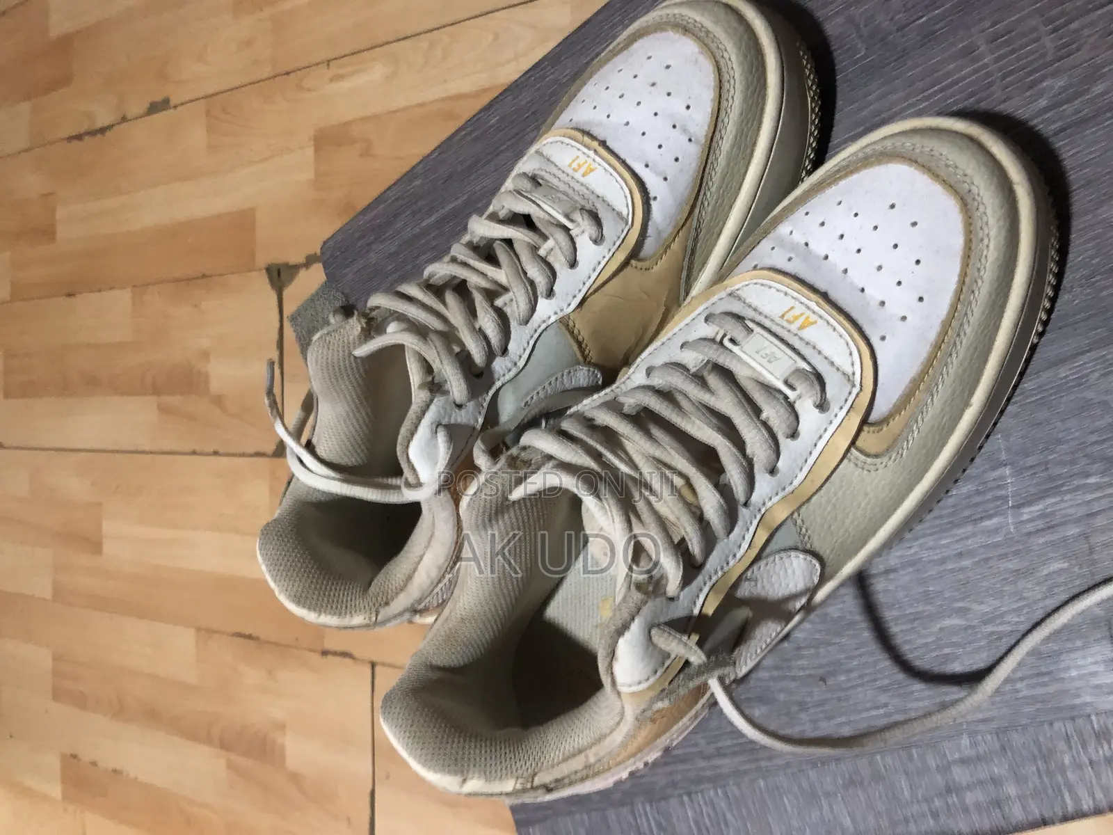 Sneakers Almost New