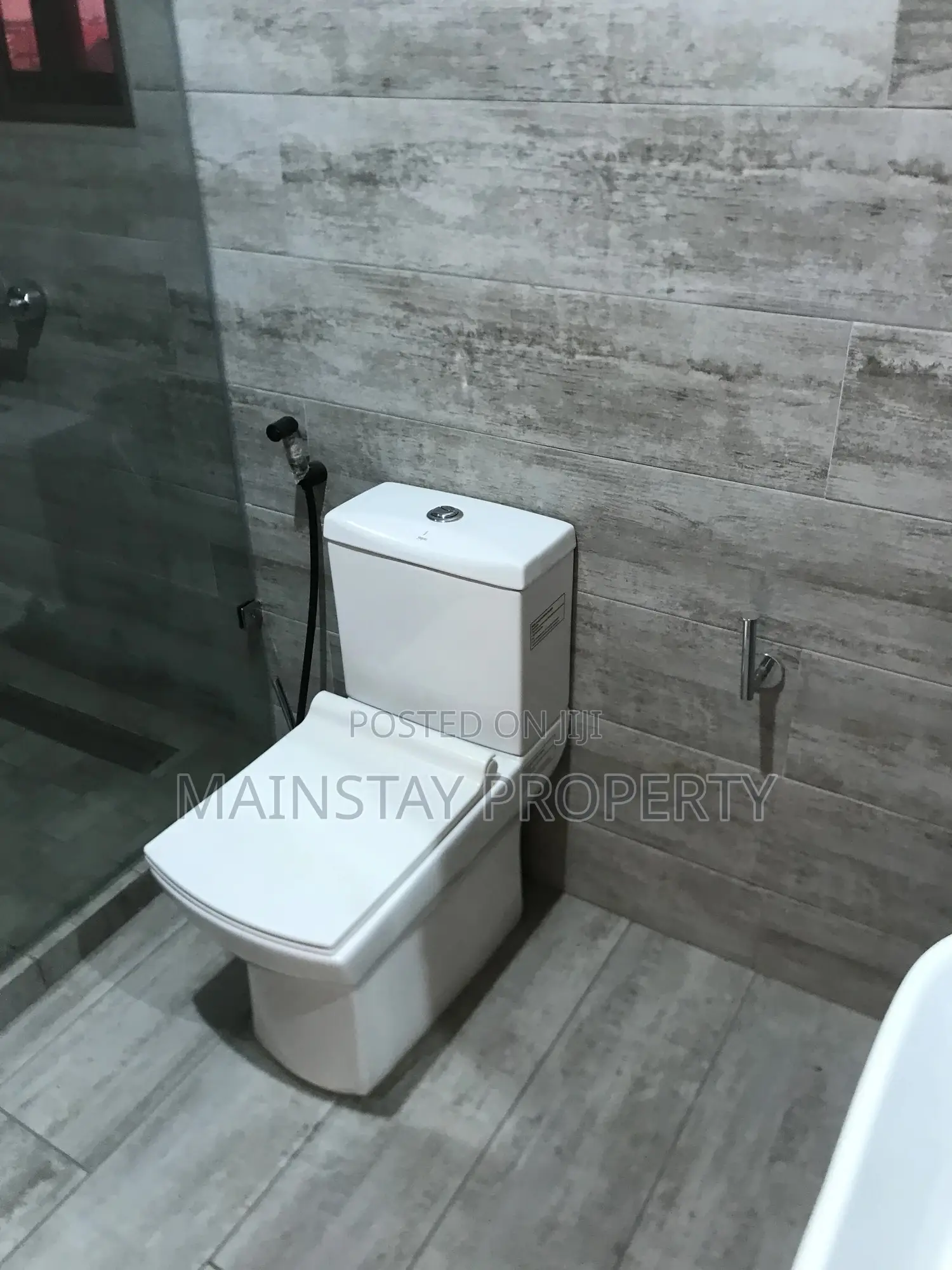 12bdrm House in Mainstay Estates, East Legon for rent