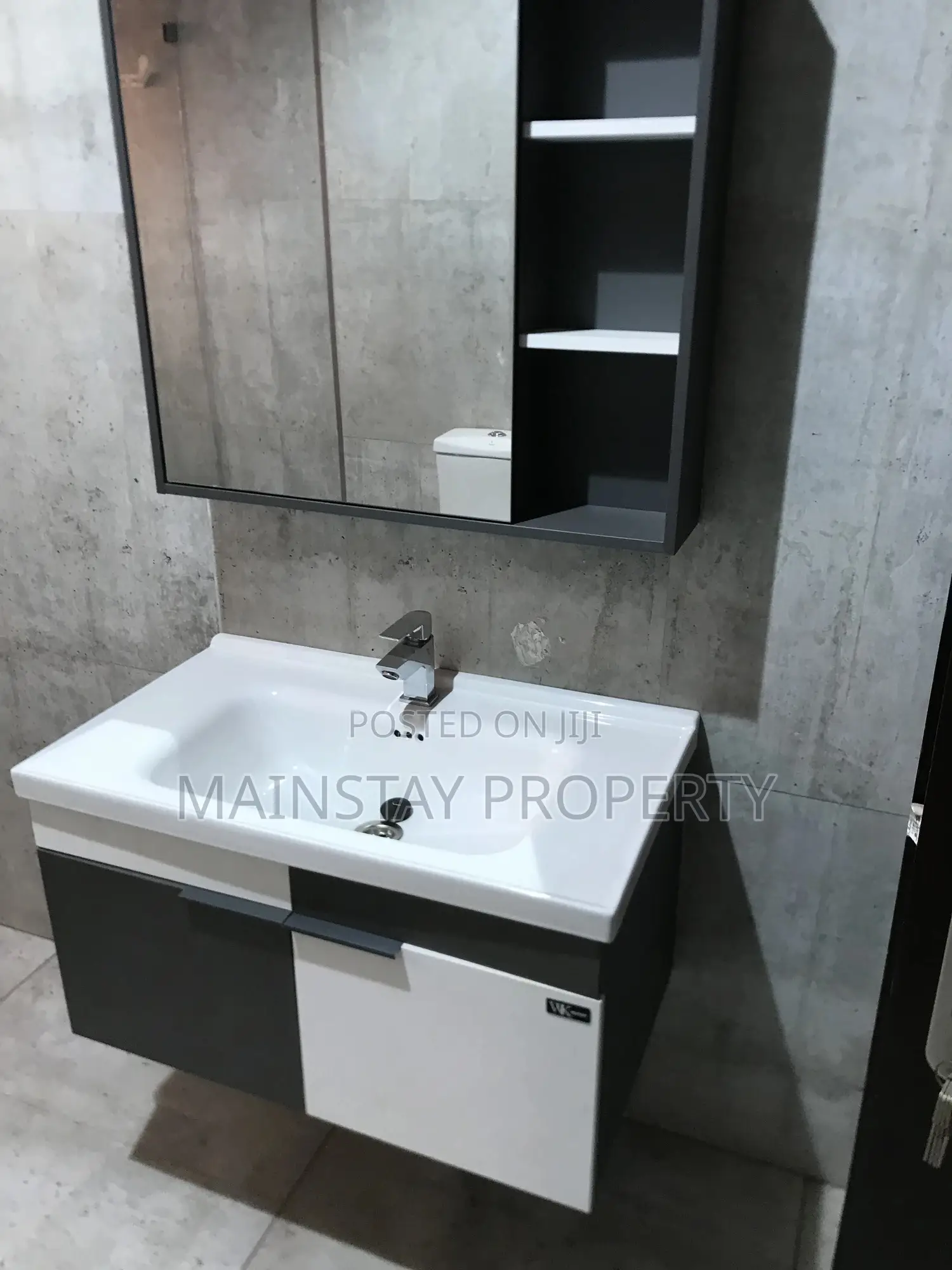 12bdrm House in Mainstay Estates, East Legon for rent