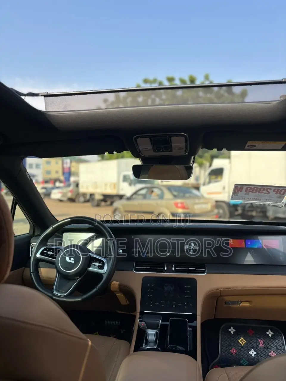 Li Auto One 2022 Gray