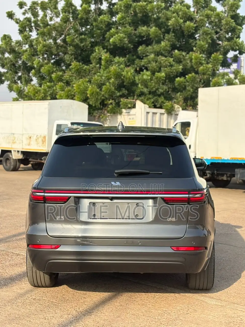 Li Auto One 2022 Gray