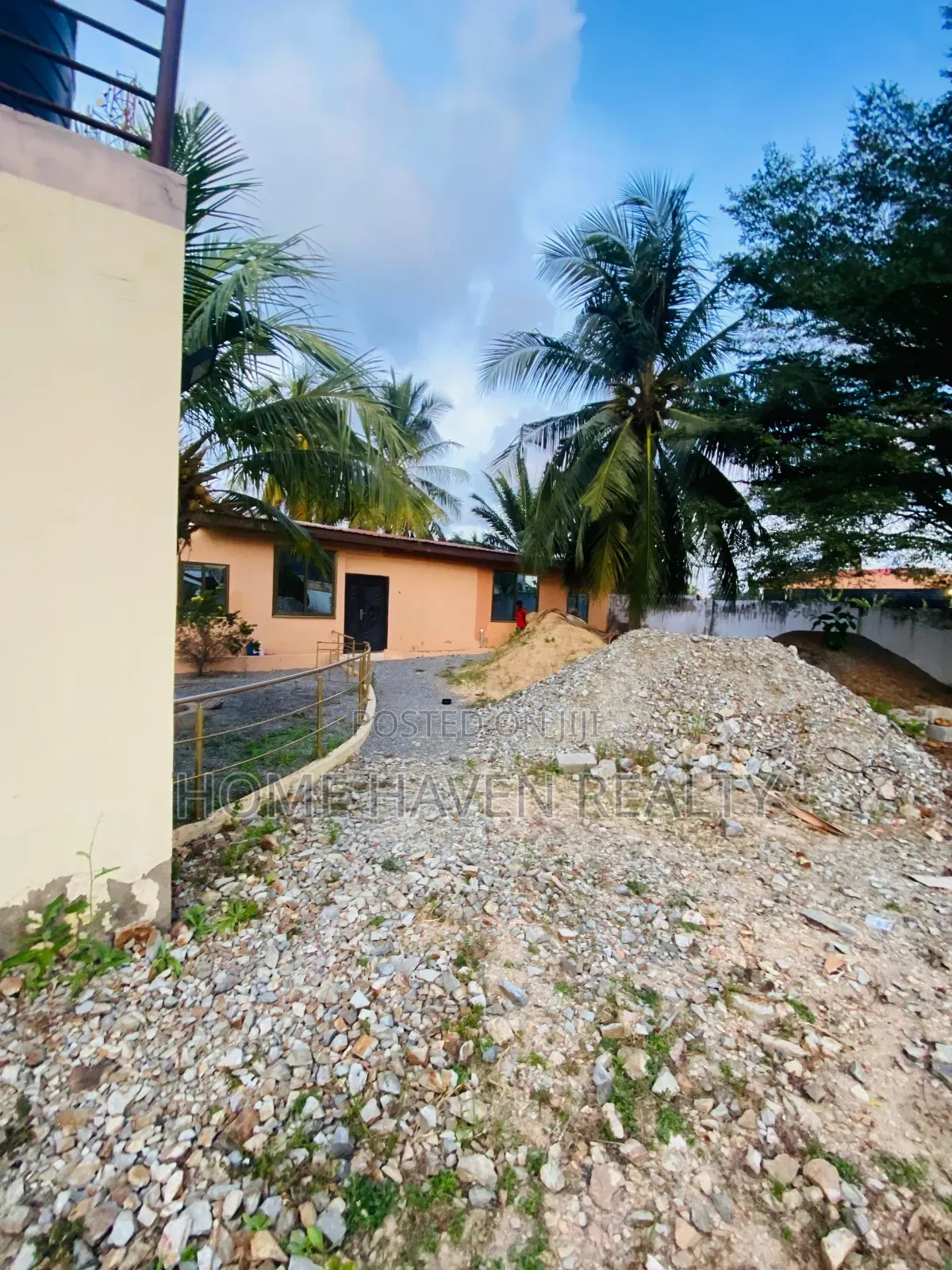 One Plot of Land for Sale at Dzorwulu