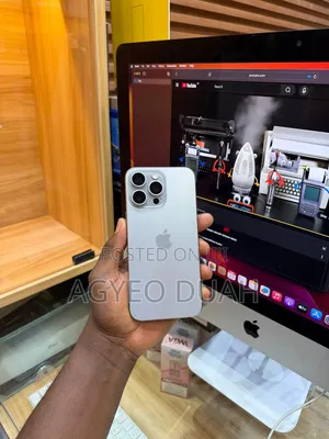 Apple iPhone 15 Pro Max 256 GB