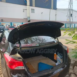Hyundai Avante 2012 Black