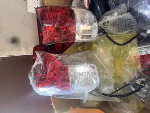 Toyota Tundra 2007/2008/2009/2010/2011/2012/2013 Tail Lights Pair