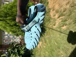Crocs Echo Clog - Arctic Blue Men Unisex Casual Sandals - Clean