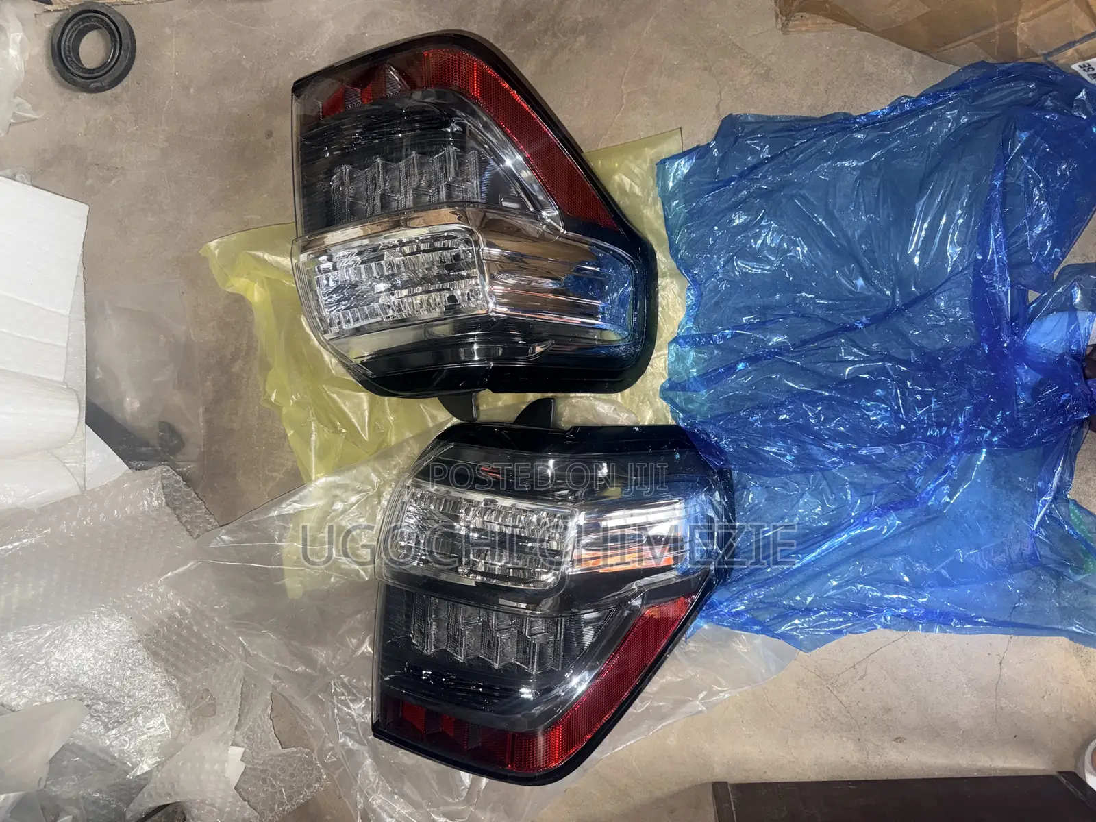 Toyota 4runner 2014/2015/2016/2017/2018 Tail Lights Pair