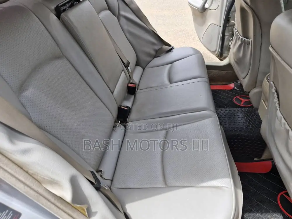 Mercedes-Benz C240 2.6 RWD 2004 Silver