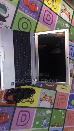 Laptop Samsung RV515 8GB Intel Core i3 HDD 512GB