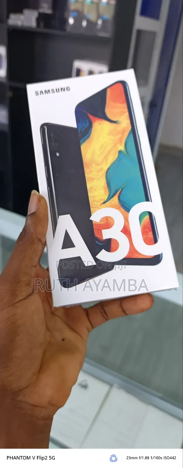 New Samsung Galaxy A30 64 GB Black