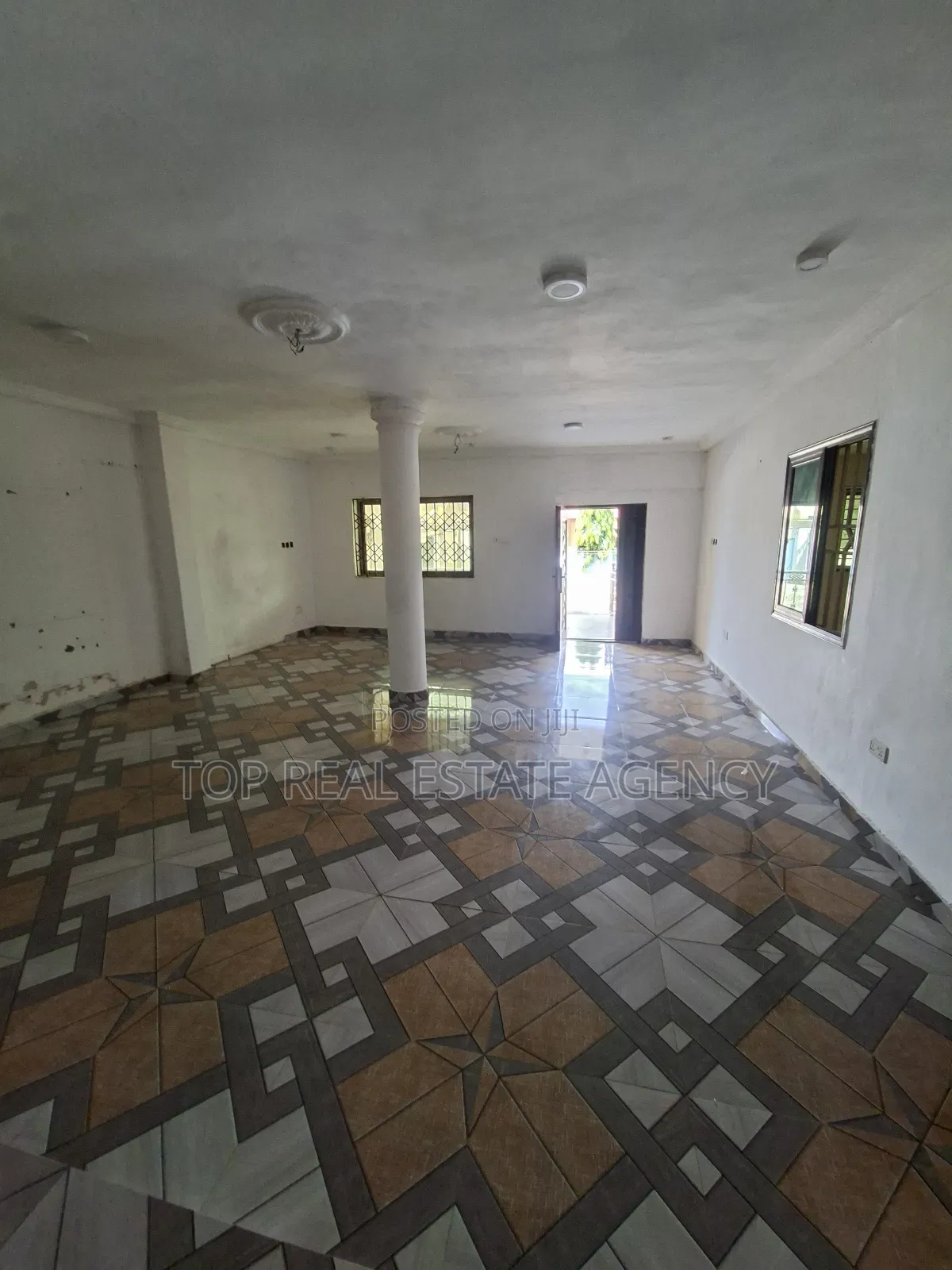 3bdrm Apartment in Kwabenya for rent