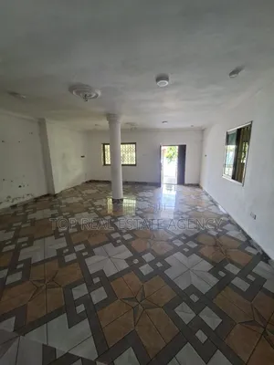 3bdrm Apartment in Kwabenya for rent