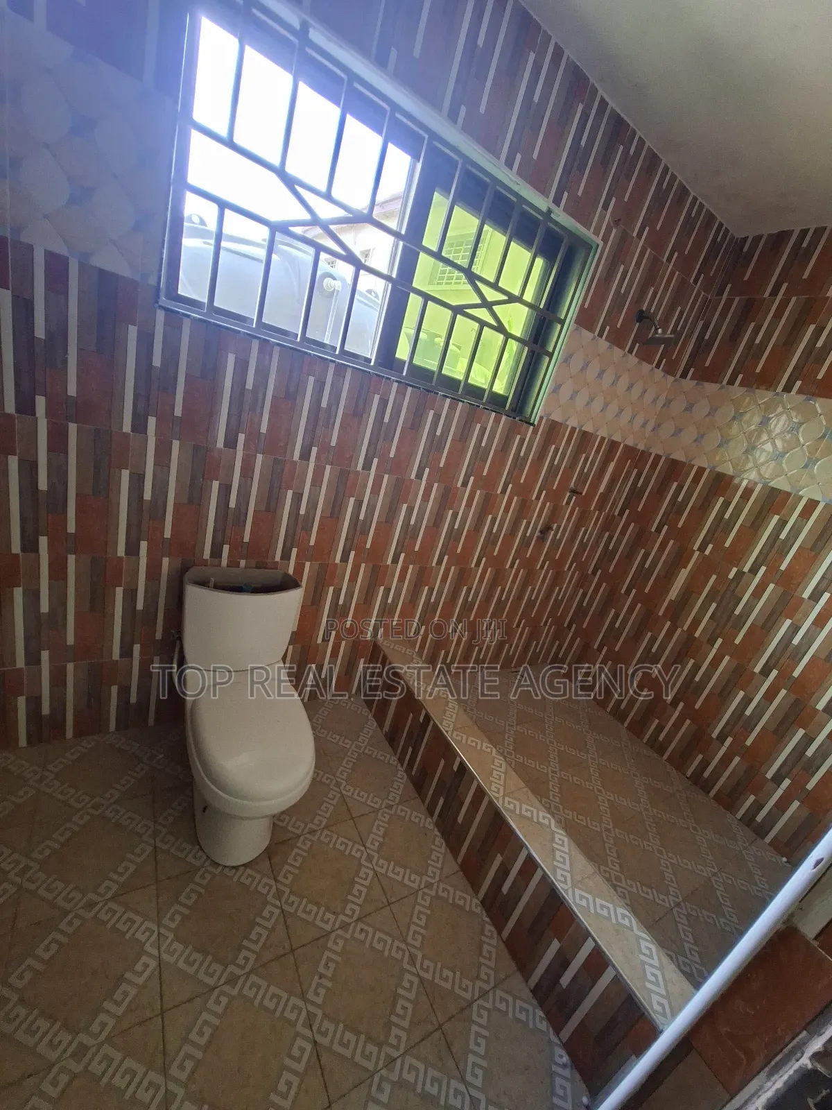 3bdrm Apartment in Kwabenya for rent