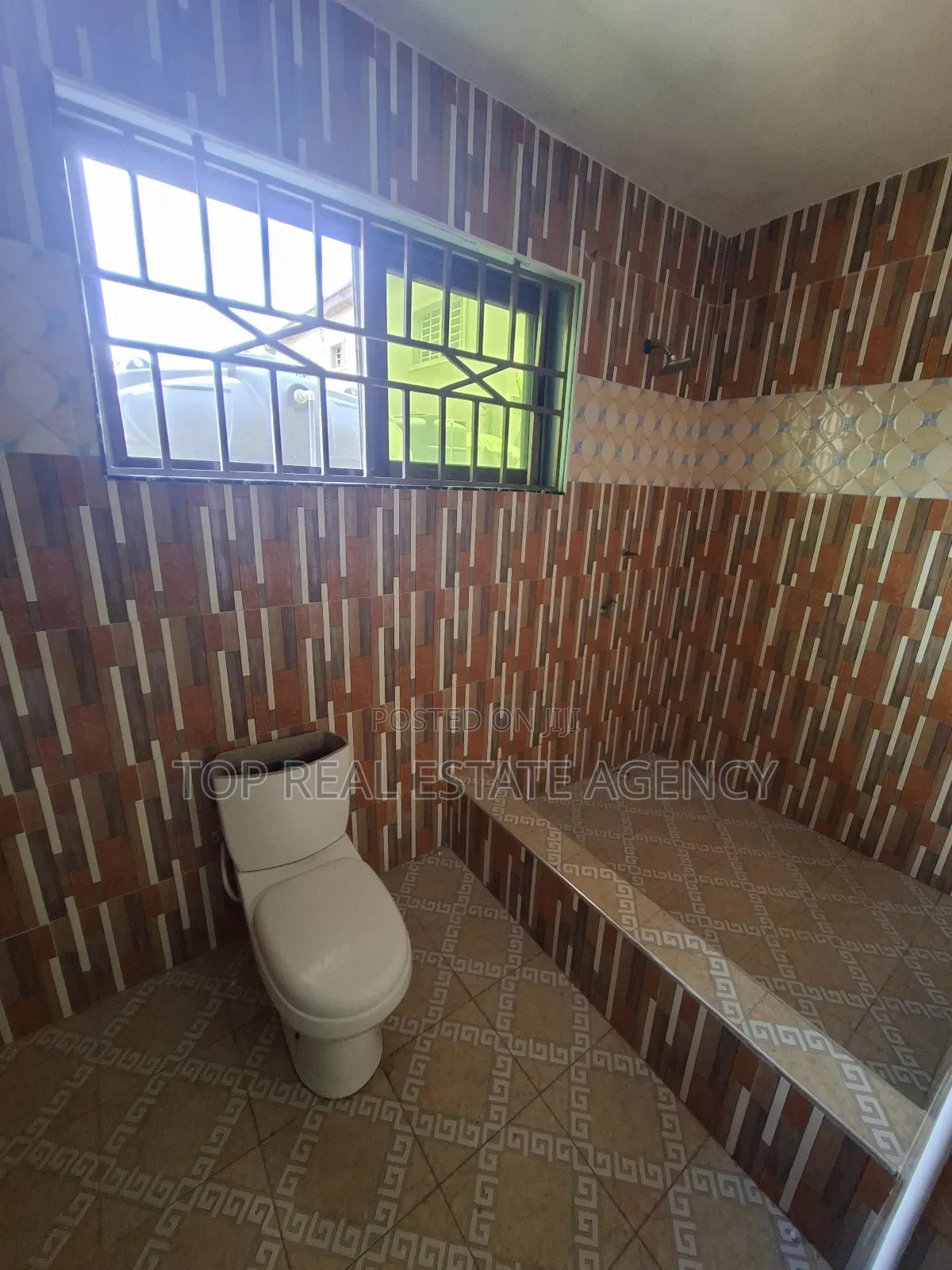 3bdrm Apartment in Kwabenya for rent
