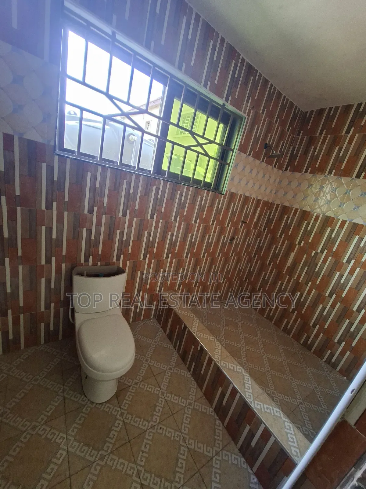 3bdrm Apartment in Kwabenya for rent