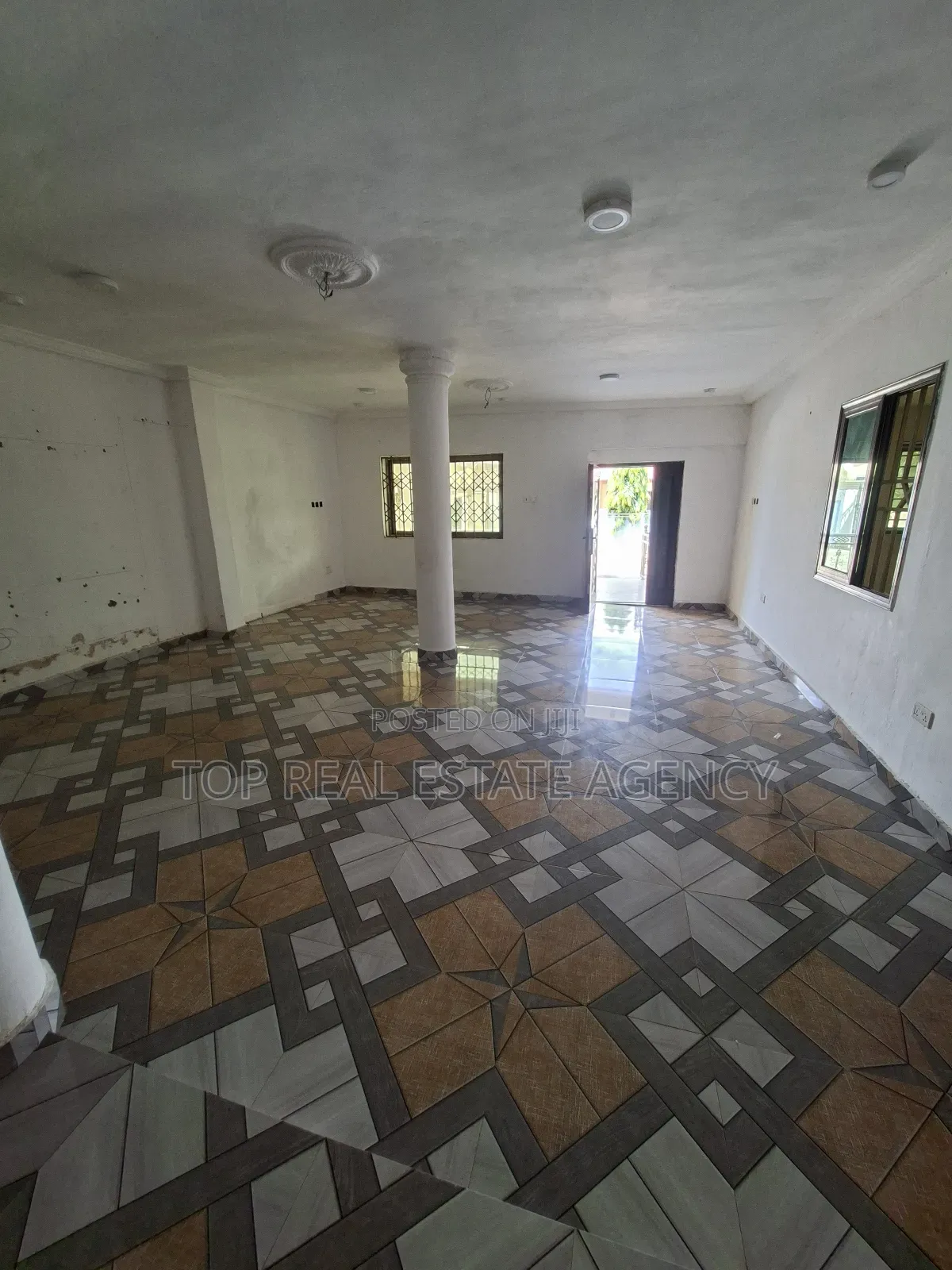 3bdrm Apartment in Kwabenya for rent