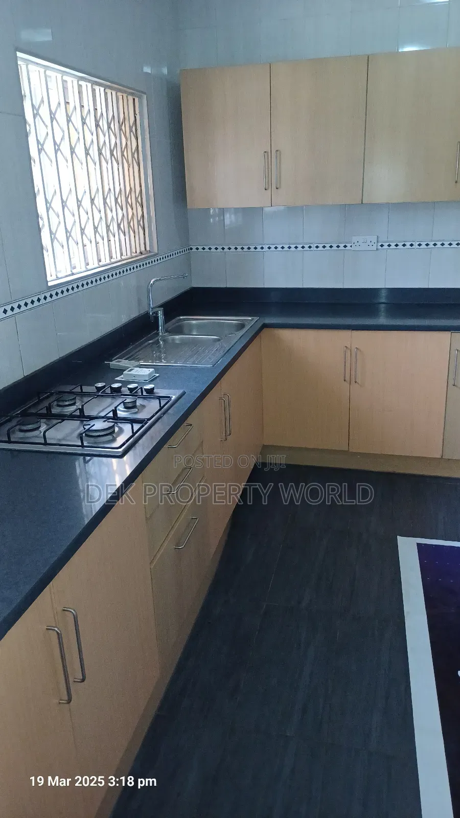 3bdrm Duplex in Ga East Municipal for rent