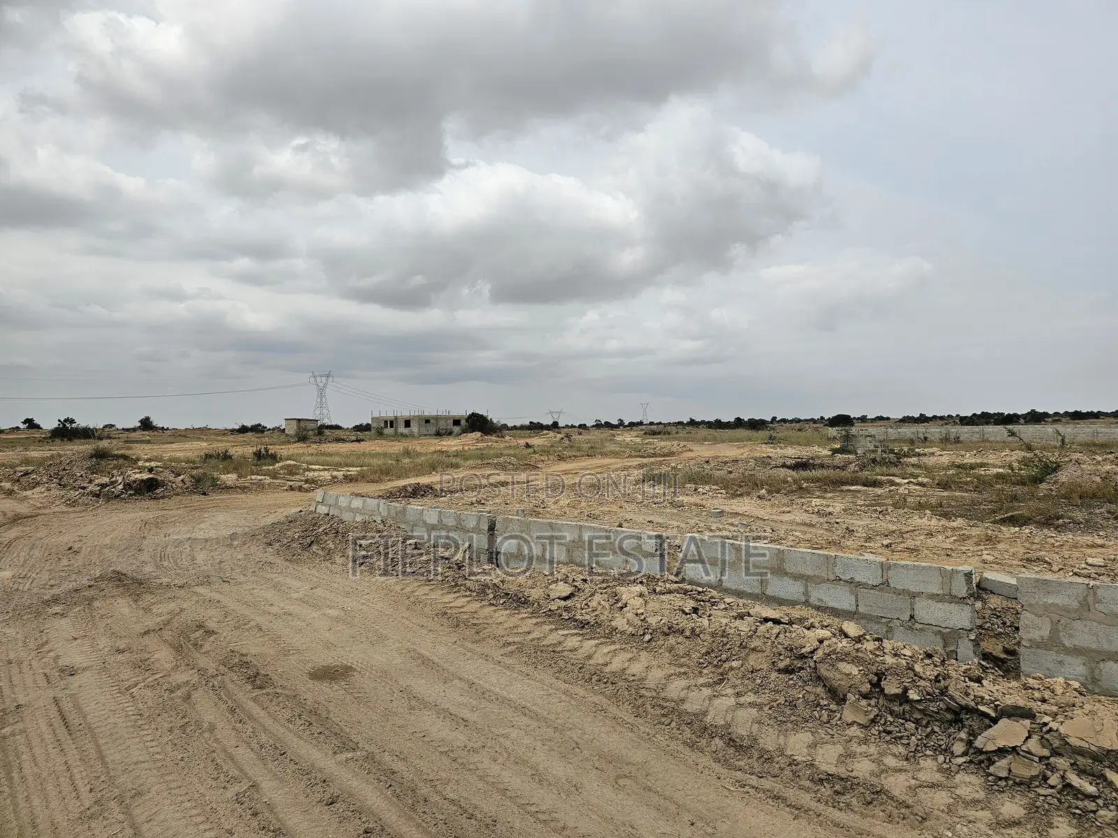Half Plot With Free Land Documentation Available at Tsopoli Phase 4
