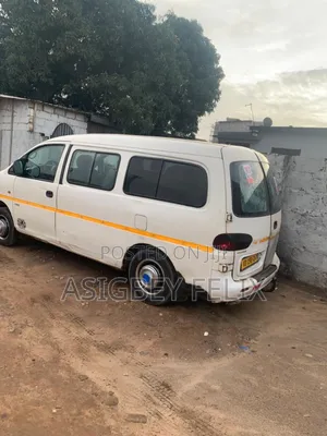 Hyundai H1 2012 White