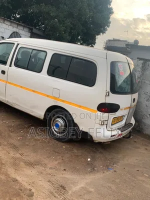 Hyundai H1 2012 White