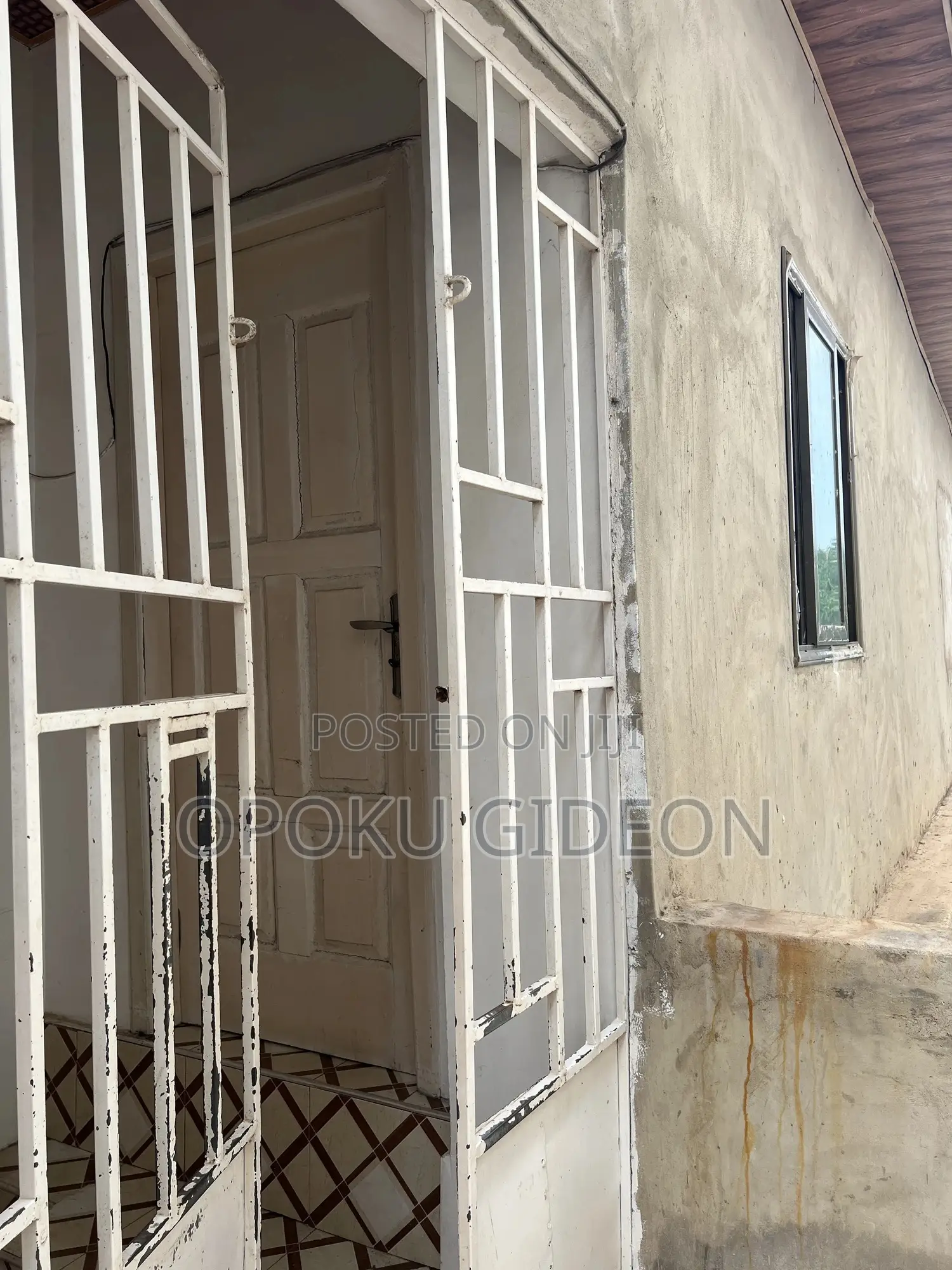 1bdrm Room & Parlour in Canada, Olebu for rent