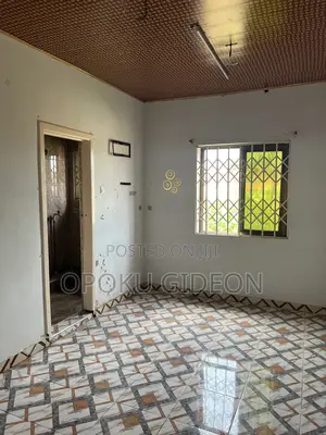1bdrm Room & Parlour in Canada, Olebu for rent