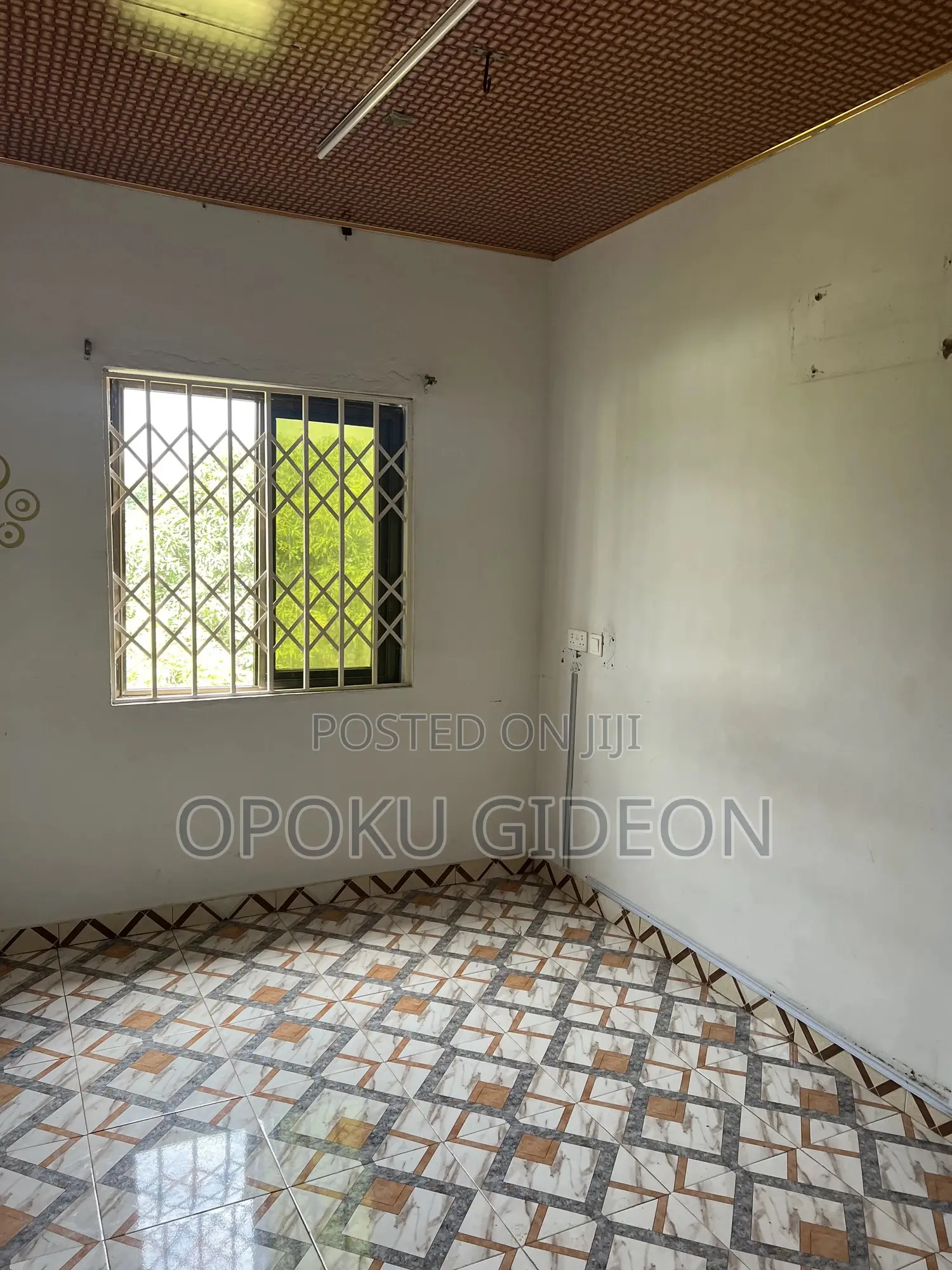 1bdrm Room & Parlour in Canada, Olebu for rent