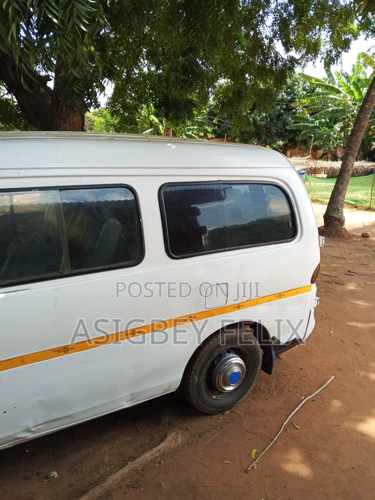 Hyundai H1 2012 White