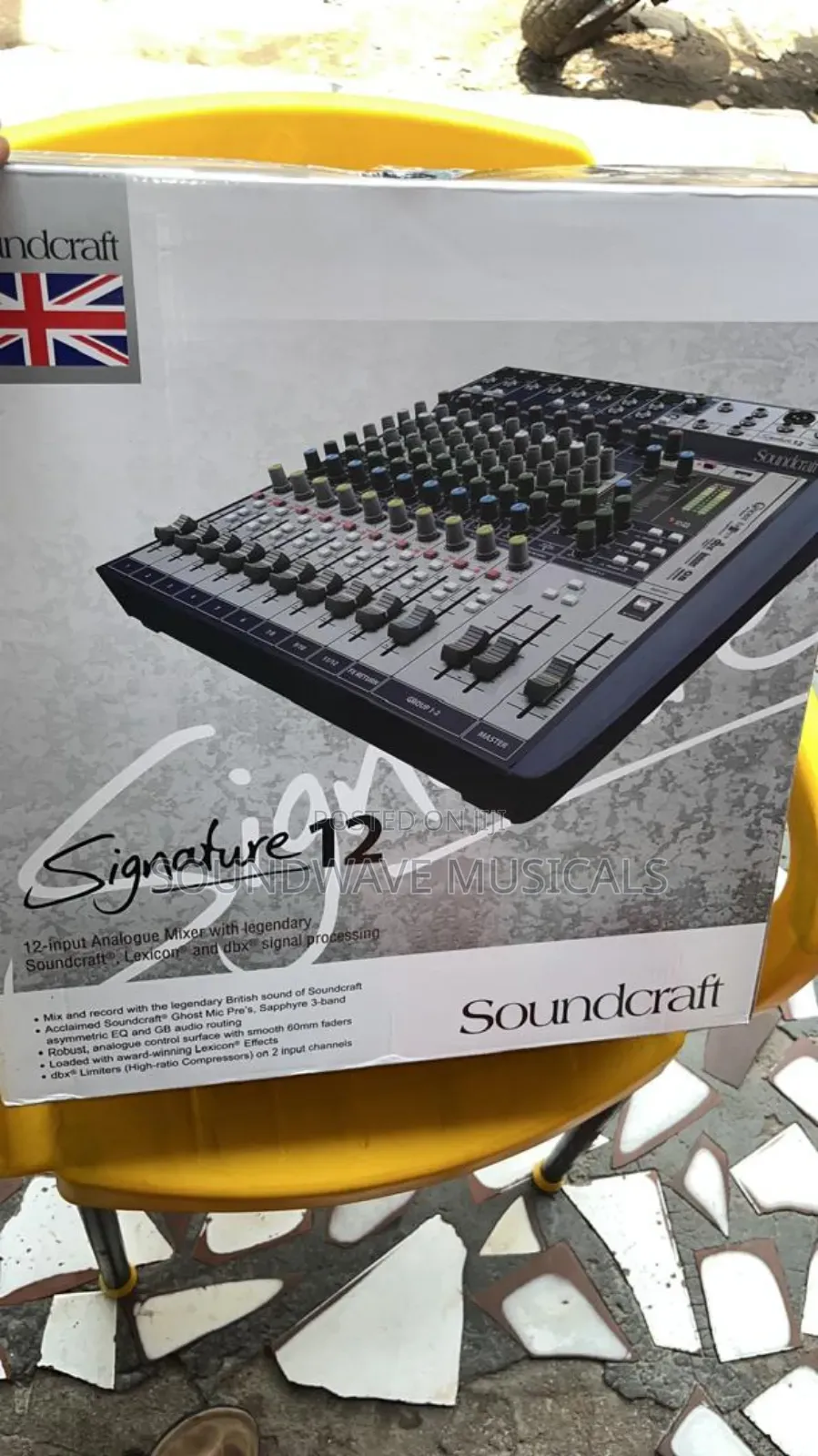 Soundcraft 12 Channel Mixer