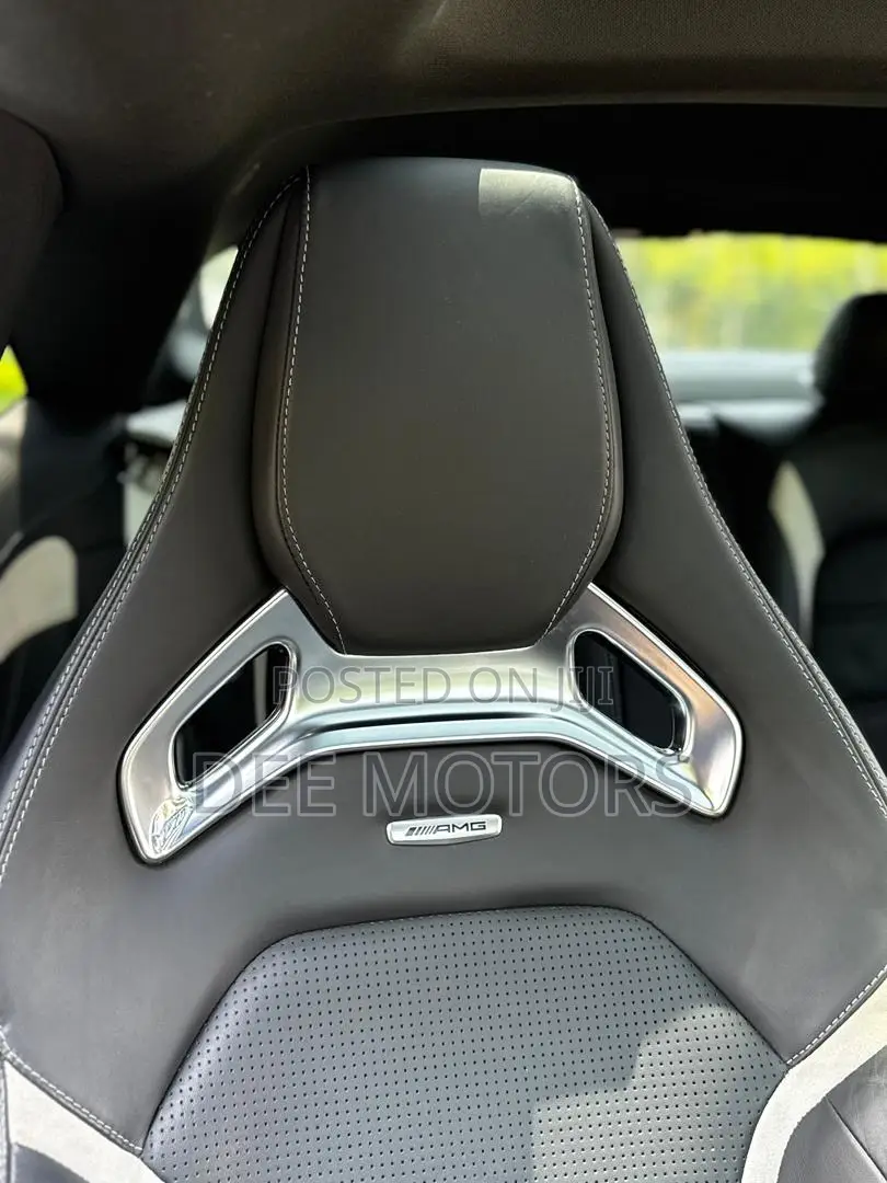 Mercedes-Benz C63 S RWD Coupe (4.0L V8 7A) 2018 Silver
