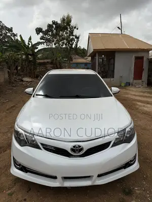 Toyota Camry L 4dr Sedan (2.5L 4cyl 6A) 2013 White
