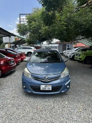 Toyota Vitz 1.3 AWD 5dr 2013 Teal