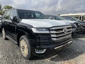 New Toyota Land Cruiser LC300 2025 Black