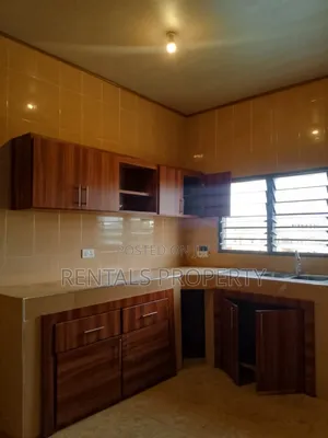 2bdrm Block of Flats in Adenter, Housing Down for rent