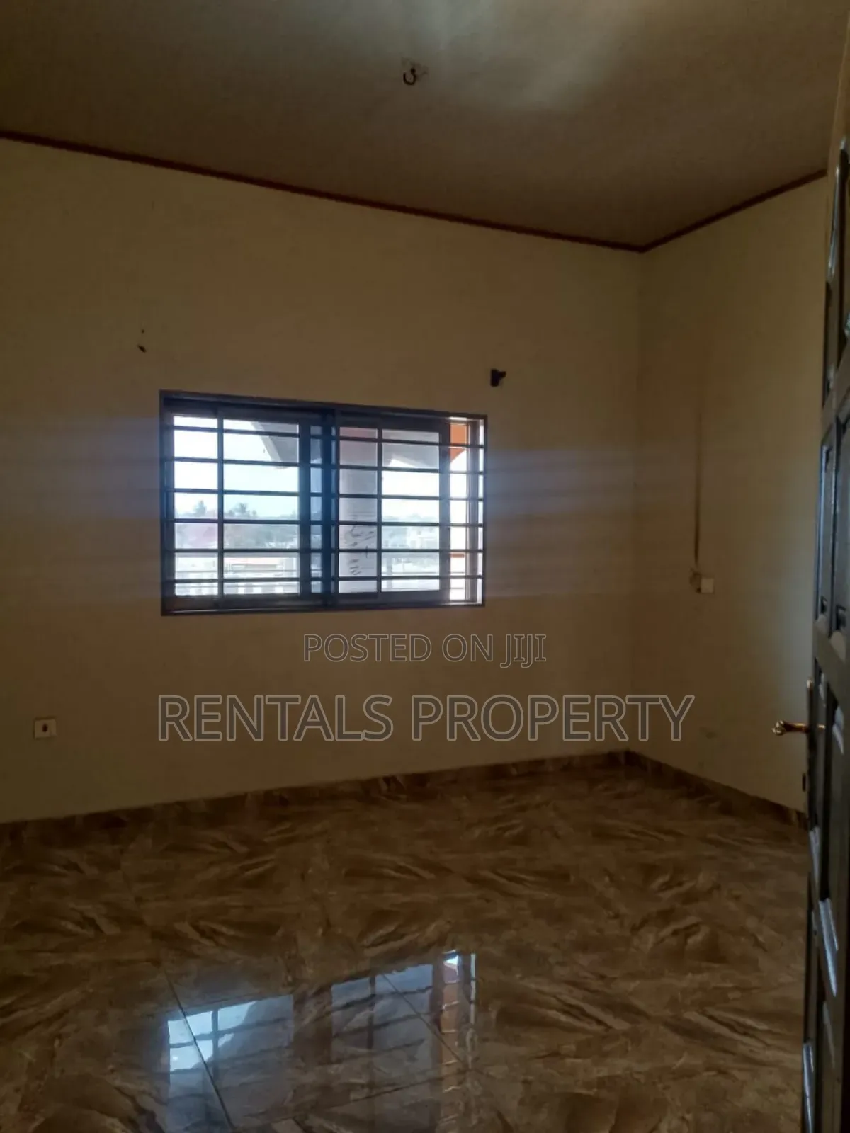 2bdrm Block of Flats in Adenter, Housing Down for rent