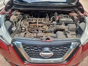 Nissan Kicks S 2019 Red